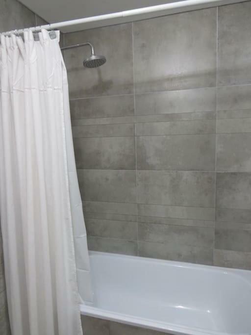 شقة Departamento En Torre De Alta Categoria Con Amenities Excelente Ubicacion En Recoleta بوينس آيرس المظهر الخارجي الصورة